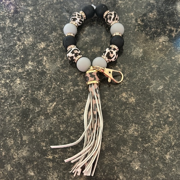 Keychain Bracelets - Picture 5 of 16